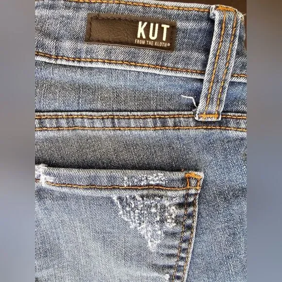 Kut from the Kloth "Connie Ankle Skinny" w/manufacturers distressed marks, size6 - Picture 5 of 10